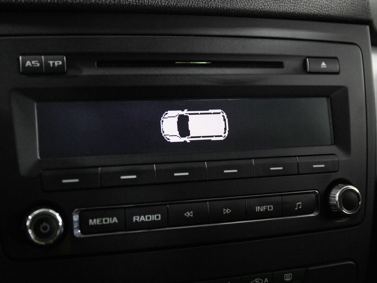 Skoda Yeti 2014 - фото автомобиля