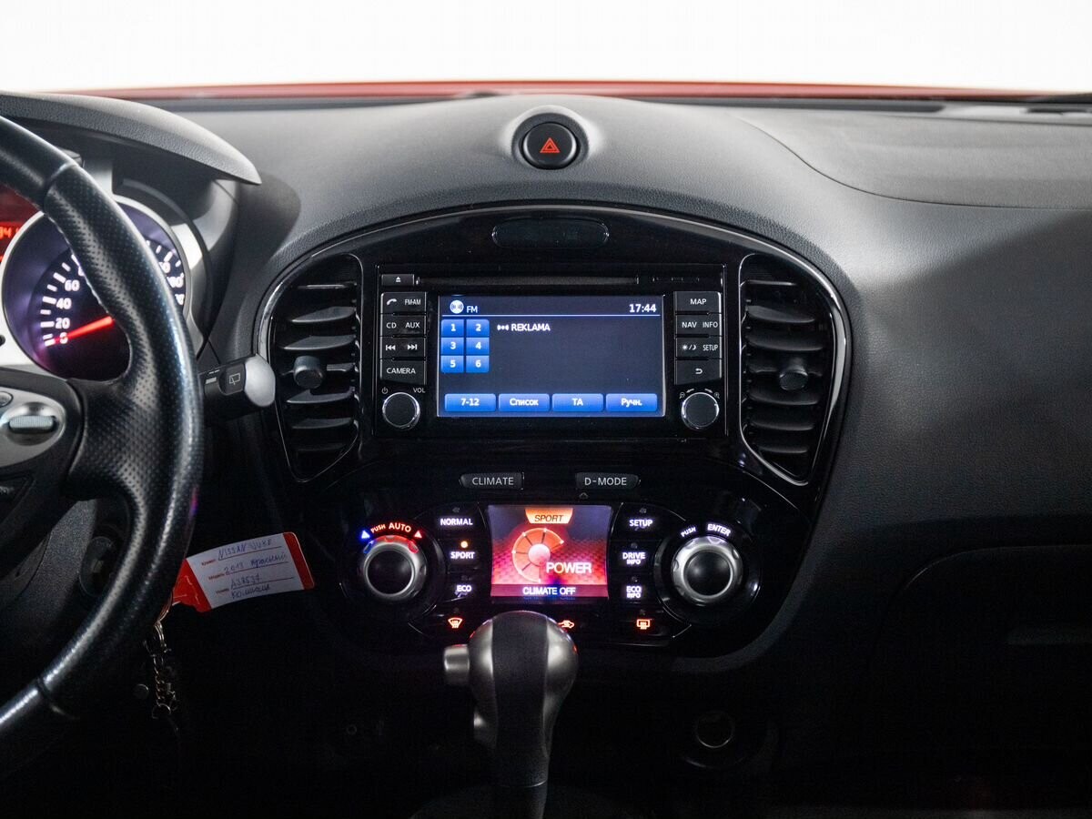 Nissan Juke 2013 - фото автомобиля