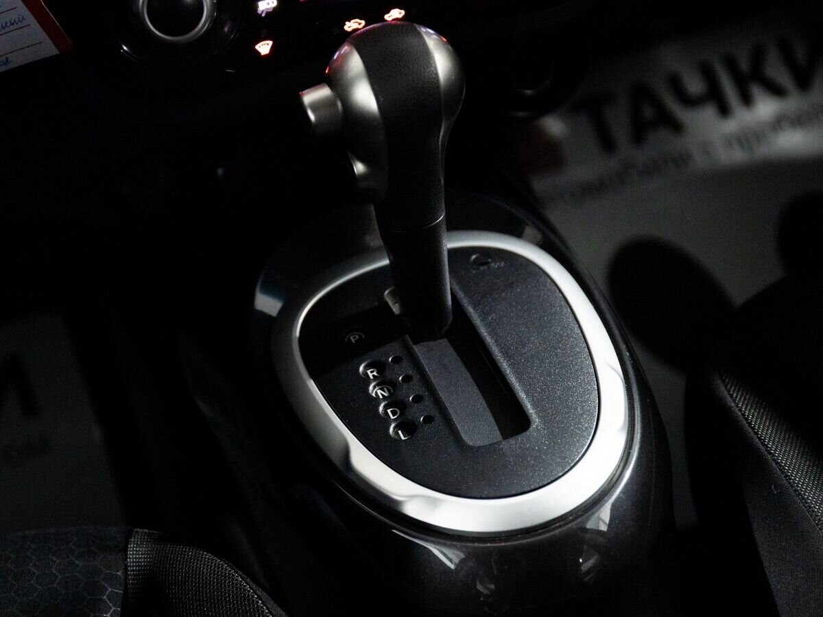 Nissan Juke 2013 - фото автомобиля