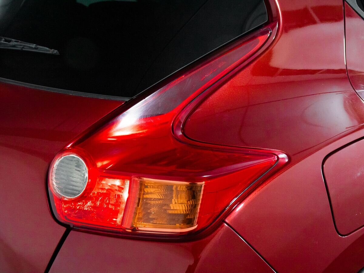 Nissan Juke 2013 - фото автомобиля