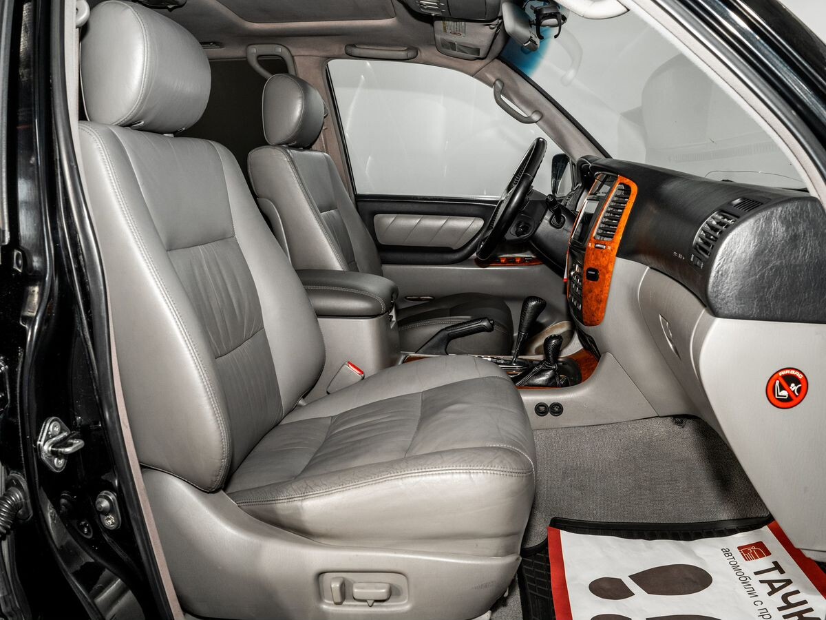 Toyota Land Cruiser 2003 - фото автомобиля