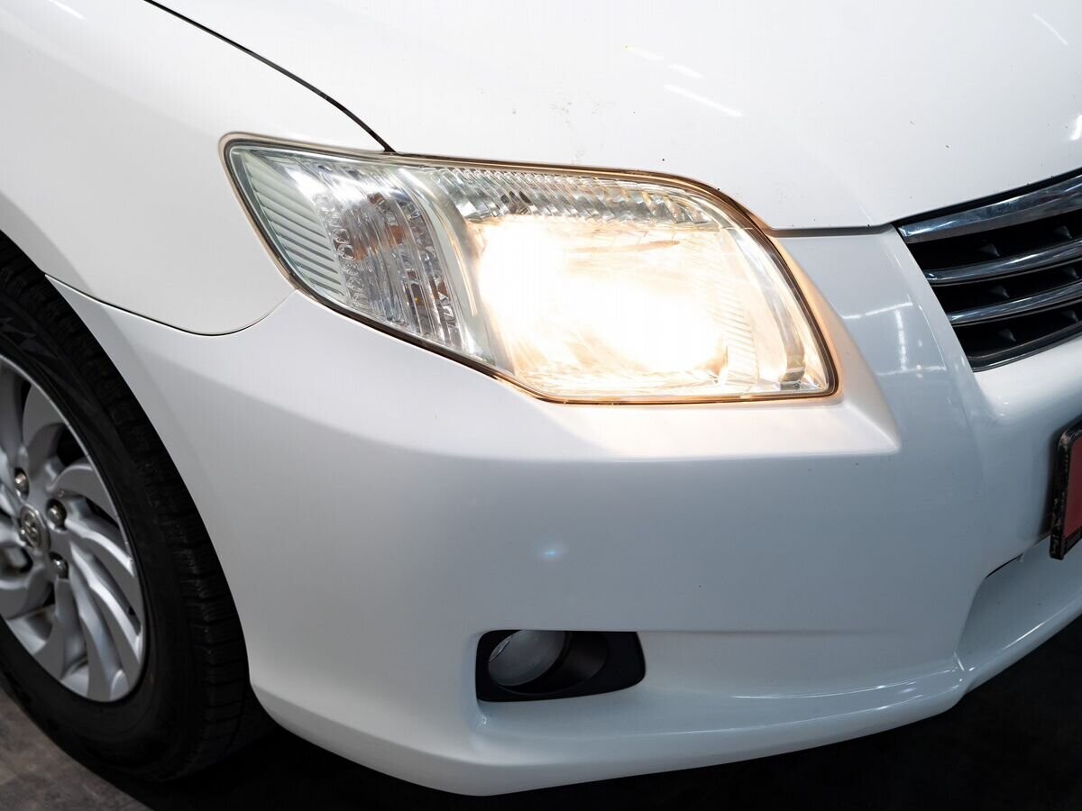 Toyota Corolla Axio 2010 - фото автомобиля
