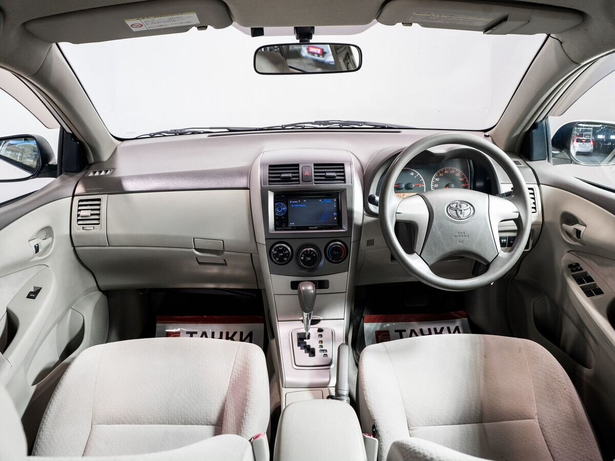 Toyota Corolla Axio 2010 - фото автомобиля