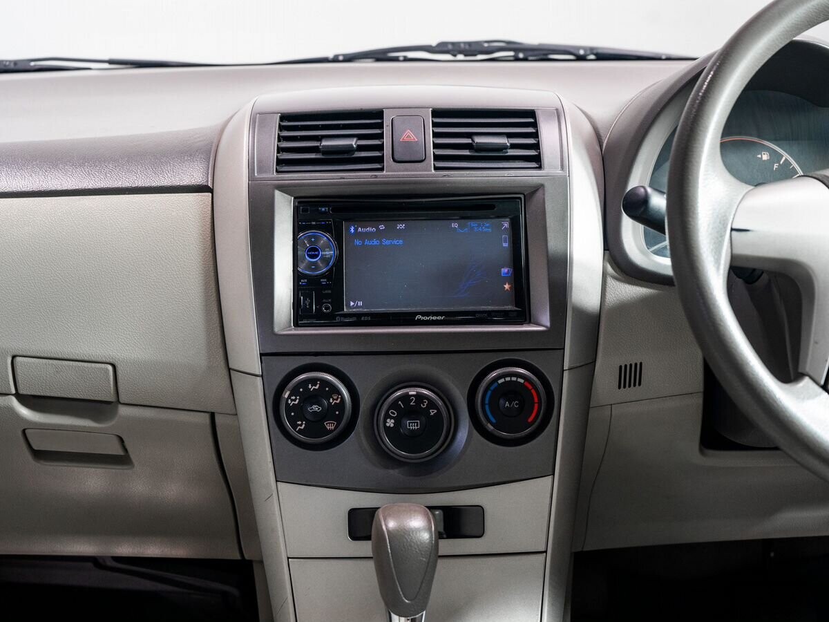 Toyota Corolla Axio 2010 - фото автомобиля