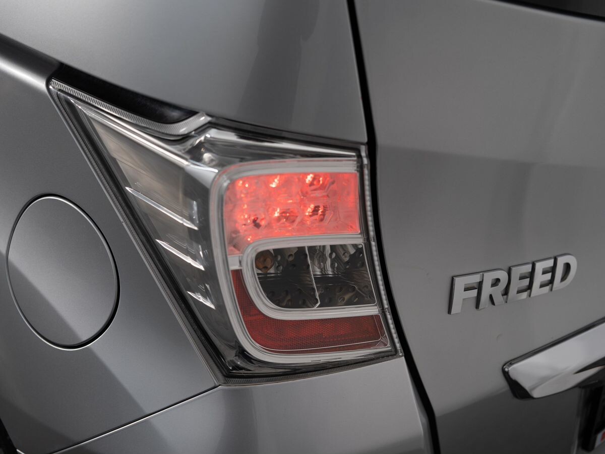 Honda Freed 2013 - фото автомобиля