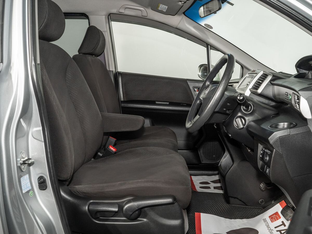Honda Freed 2013 - фото автомобиля