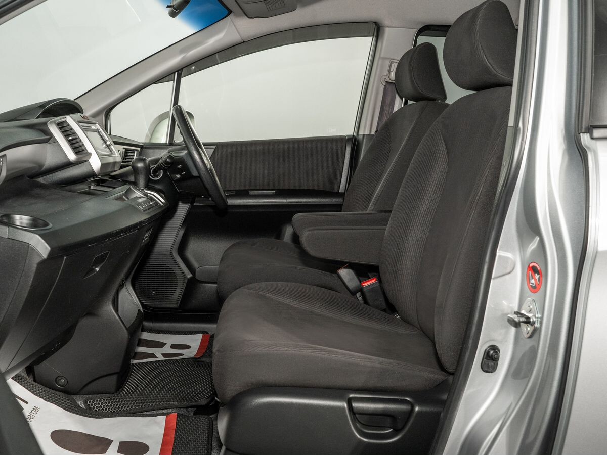 Honda Freed 2013 - фото автомобиля