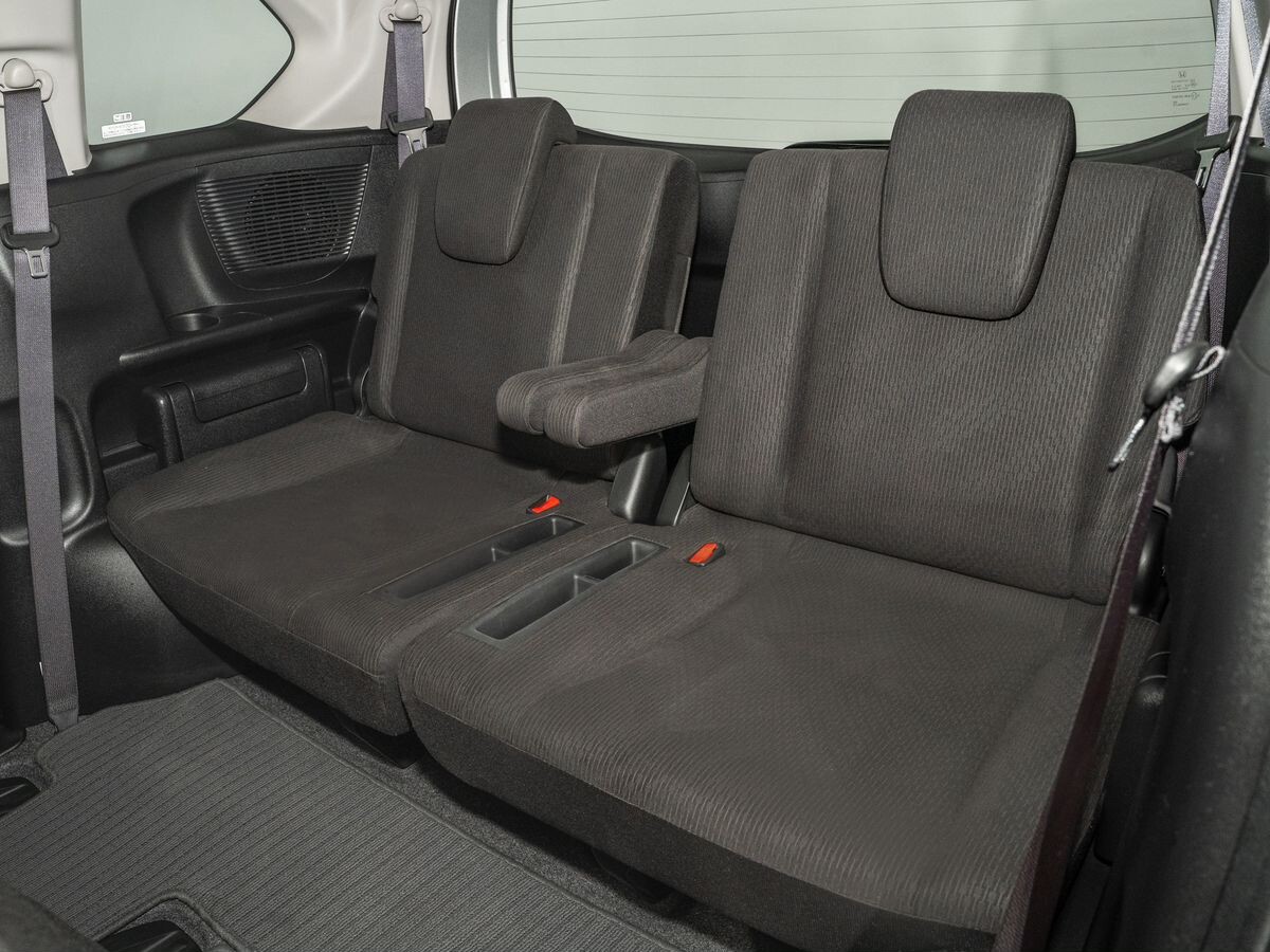 Honda Freed 2013 - фото автомобиля
