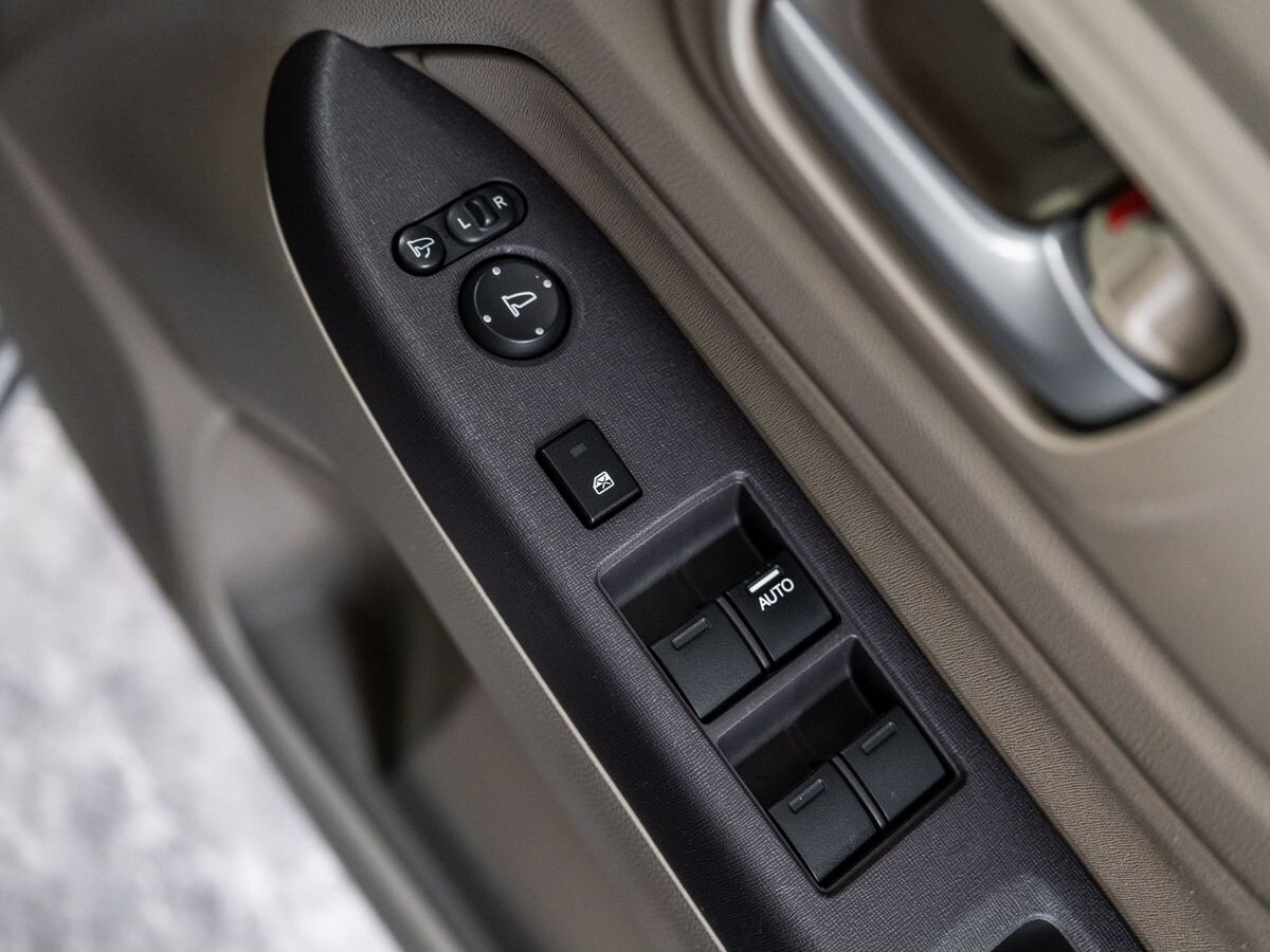 Honda N-WGN 2018 - фото автомобиля