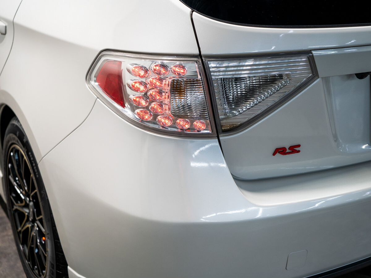 Subaru Impreza 2011 - фото автомобиля