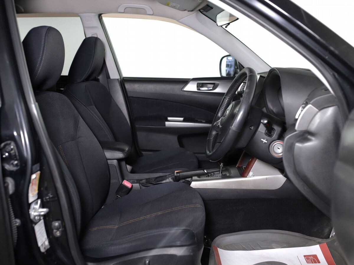 Subaru Forester 2008 - фото автомобиля
