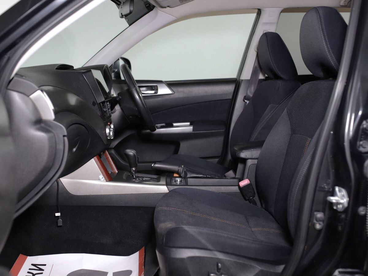 Subaru Forester 2008 - фото автомобиля