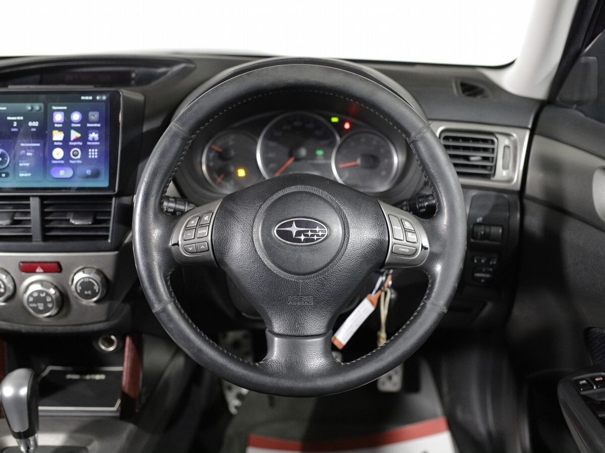 Subaru Forester 2008 - фото автомобиля