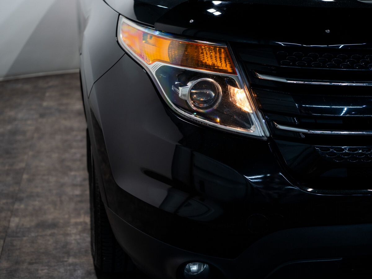 Ford Explorer 2012 - фото автомобиля