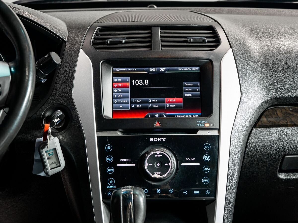 Ford Explorer 2012 - фото автомобиля