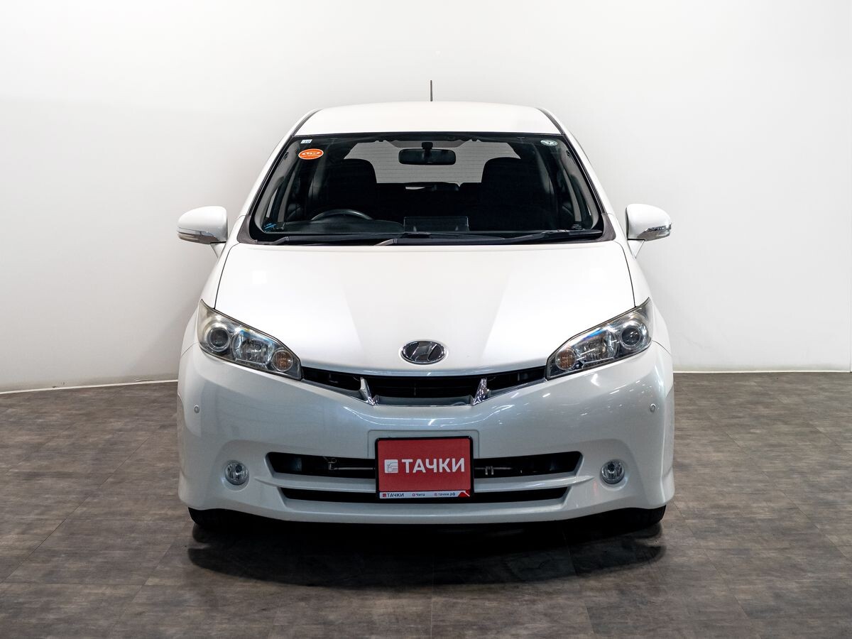 Toyota Wish 2010 - фото автомобиля