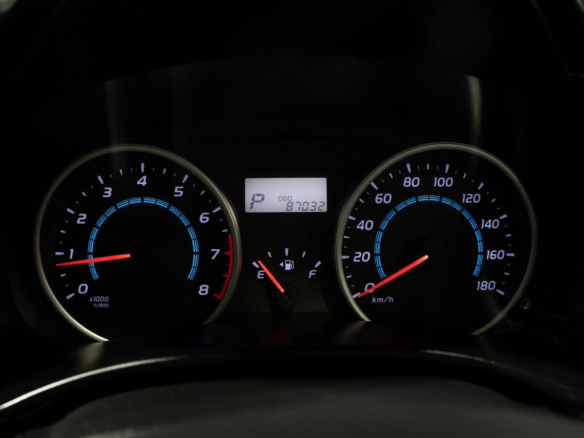 Toyota Wish 2010 - фото автомобиля