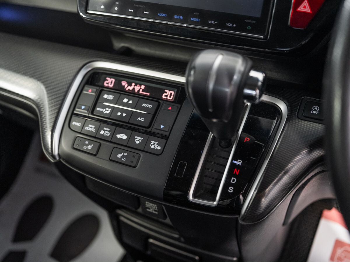 Honda Stepwgn 2017 - фото автомобиля