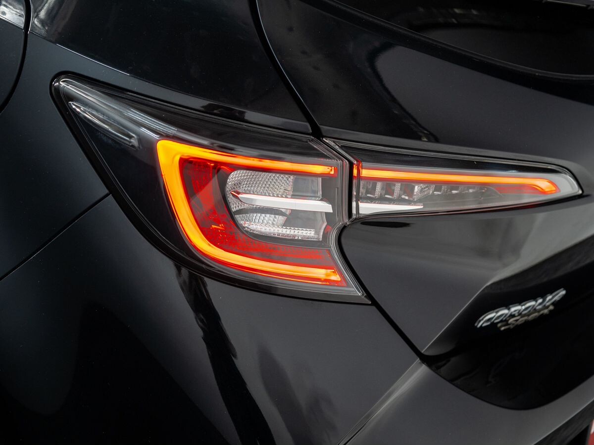 Toyota Corolla 2020 - фото автомобиля