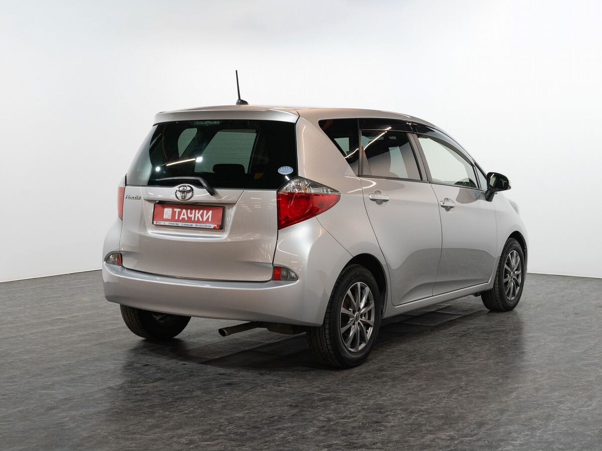 Toyota Ractis 2012 - фото автомобиля