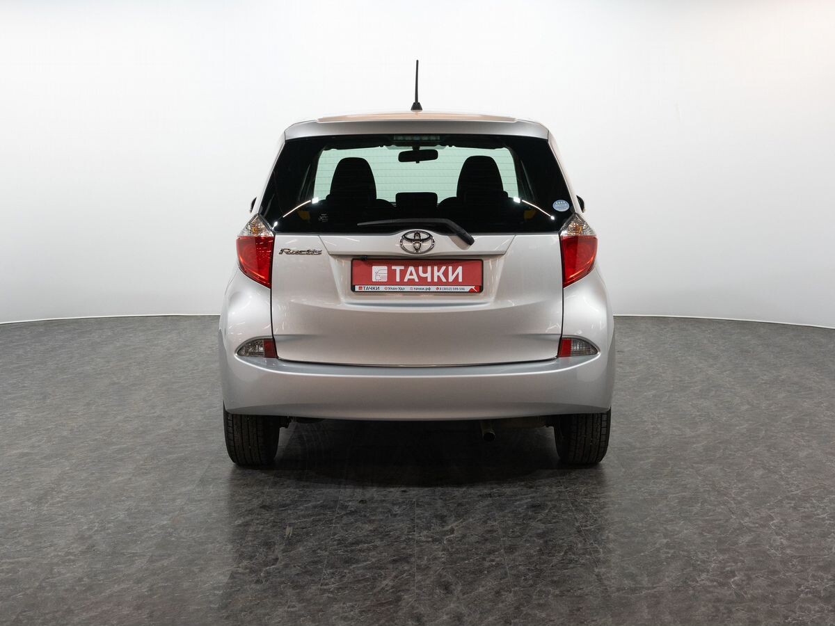 Toyota Ractis 2012 - фото автомобиля