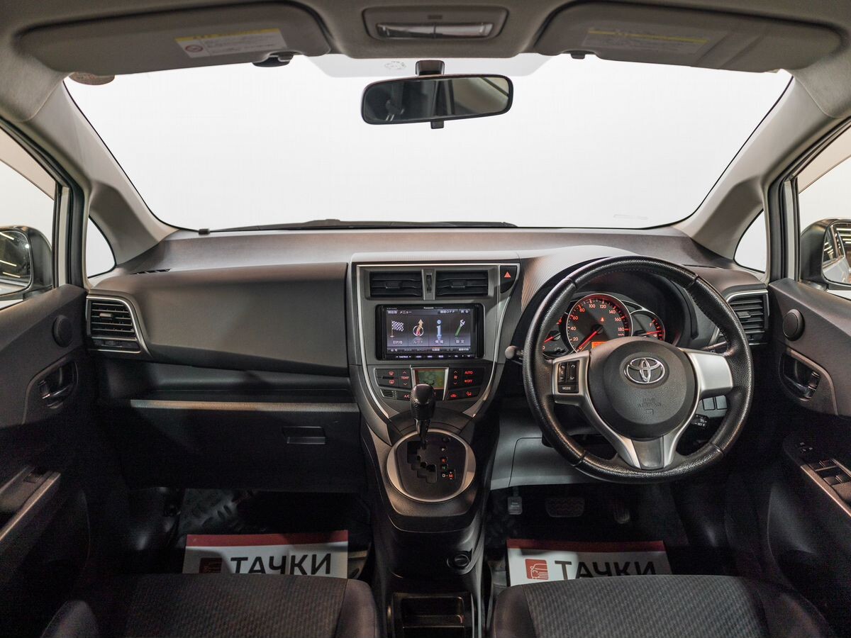 Toyota Ractis 2012 - фото автомобиля