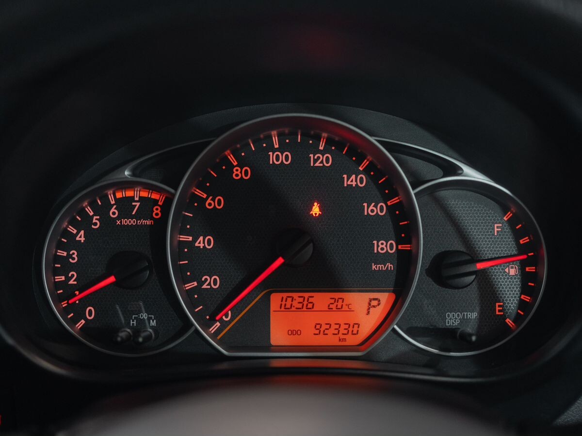 Toyota Ractis 2012 - фото автомобиля