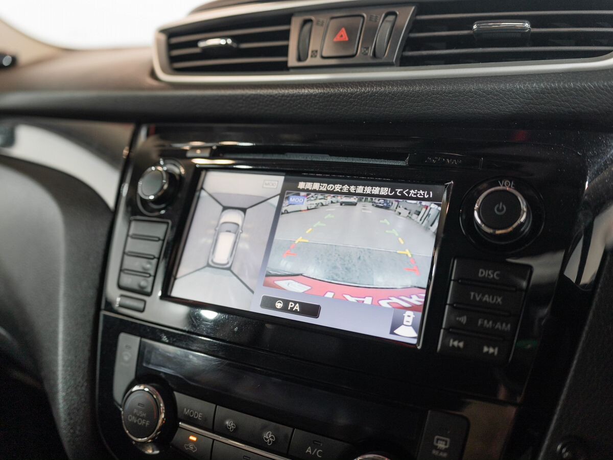 Nissan X-Trail 2015 - фото автомобиля