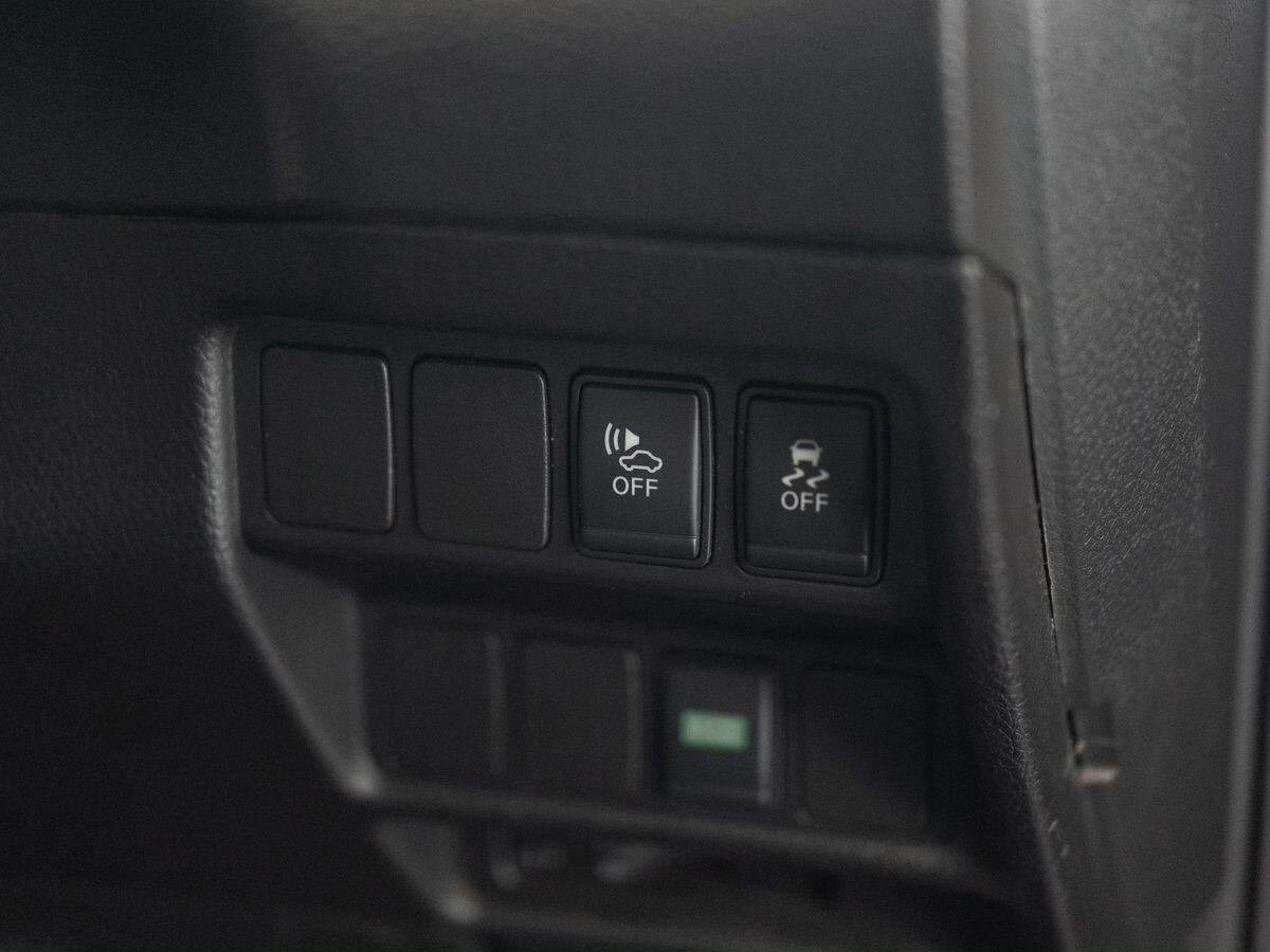 Nissan X-Trail 2015 - фото автомобиля