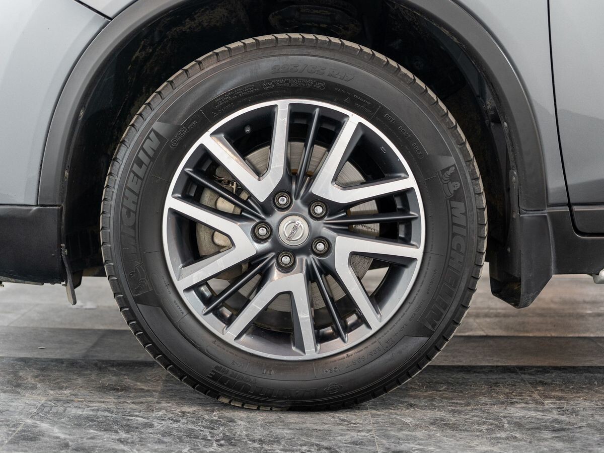 Nissan X-Trail 2015 - фото автомобиля