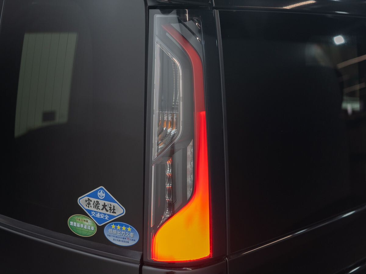 Honda Stepwgn 2016 - фото автомобиля