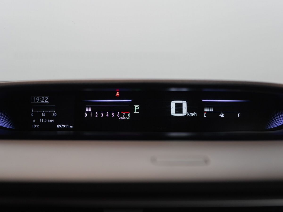 Honda Stepwgn 2016 - фото автомобиля