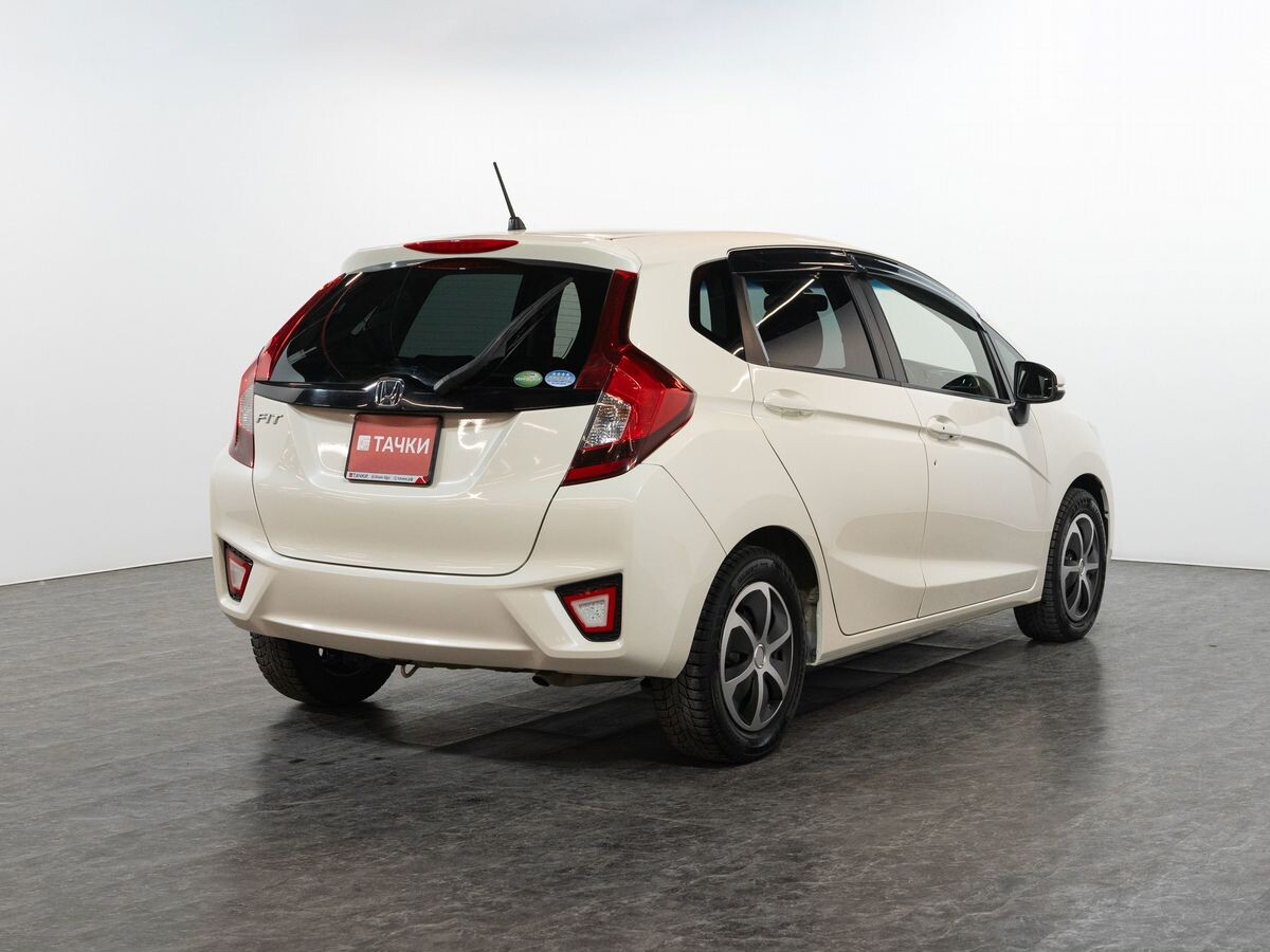 Honda Fit 2013 - фото автомобиля