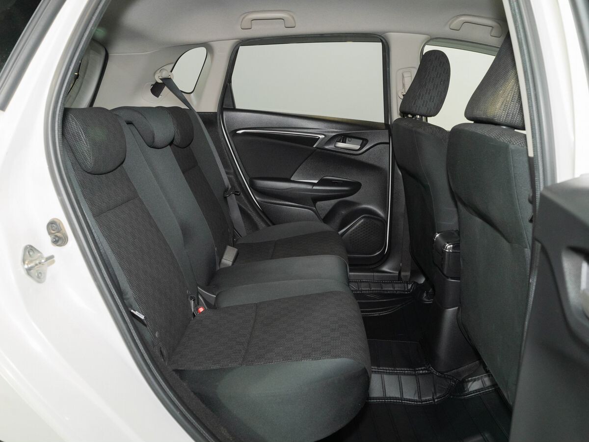 Honda Fit 2013 - фото автомобиля