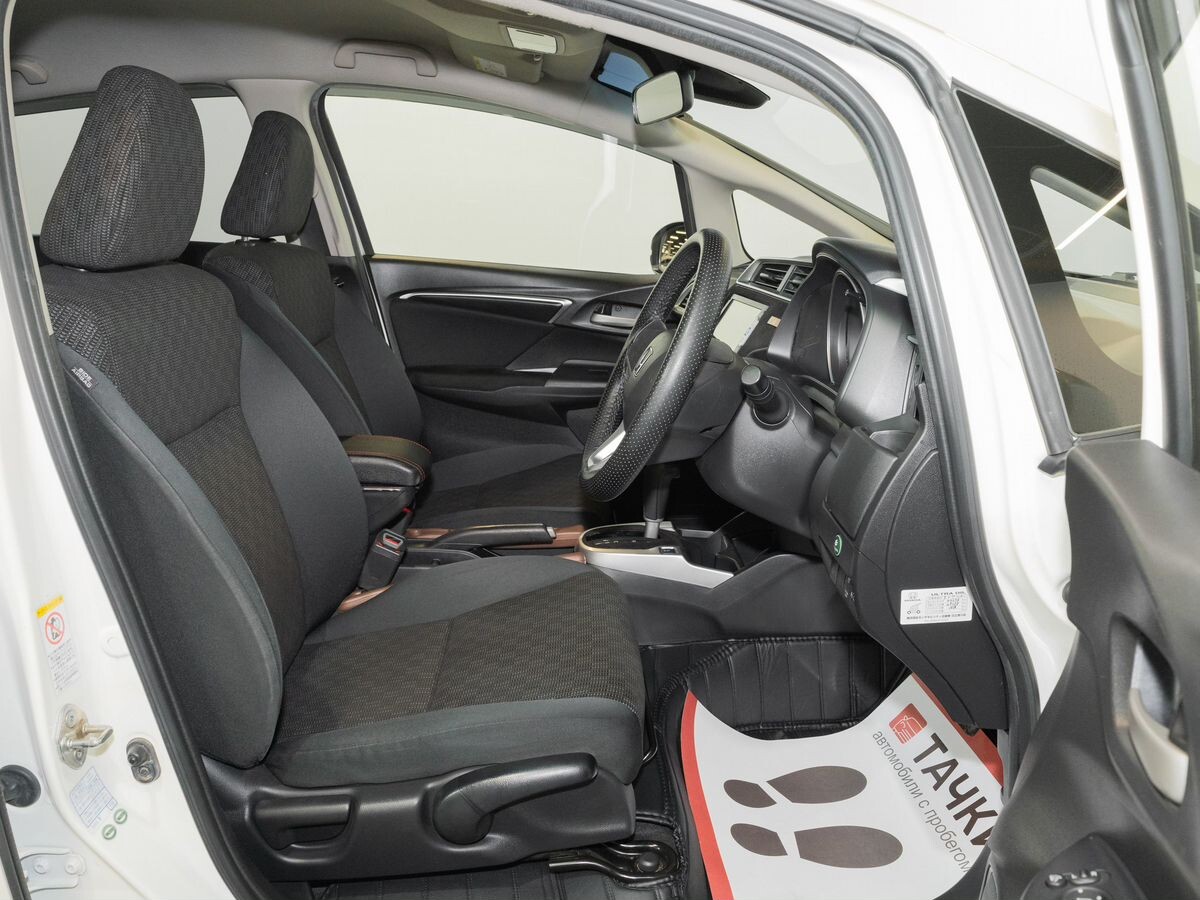 Honda Fit 2013 - фото автомобиля