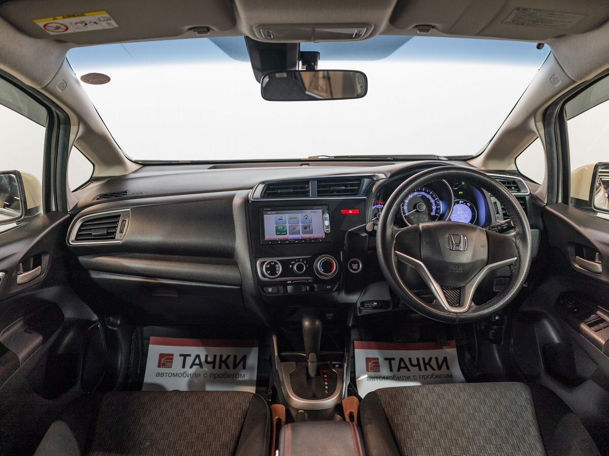 Honda Fit 2013 - фото автомобиля
