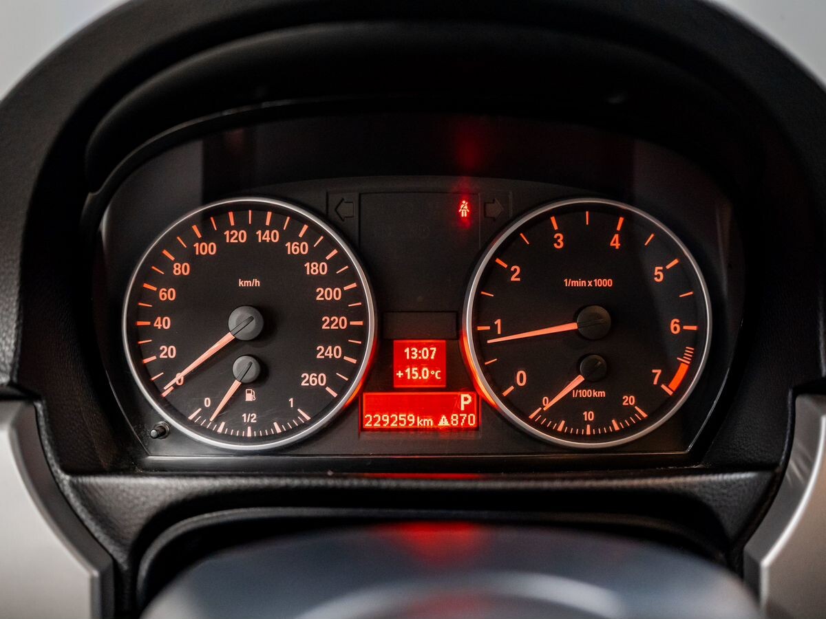 BMW 3-Series 2007 - фото автомобиля