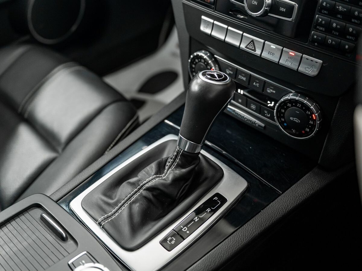 Mercedes-Benz C-Class 2012 - фото автомобиля