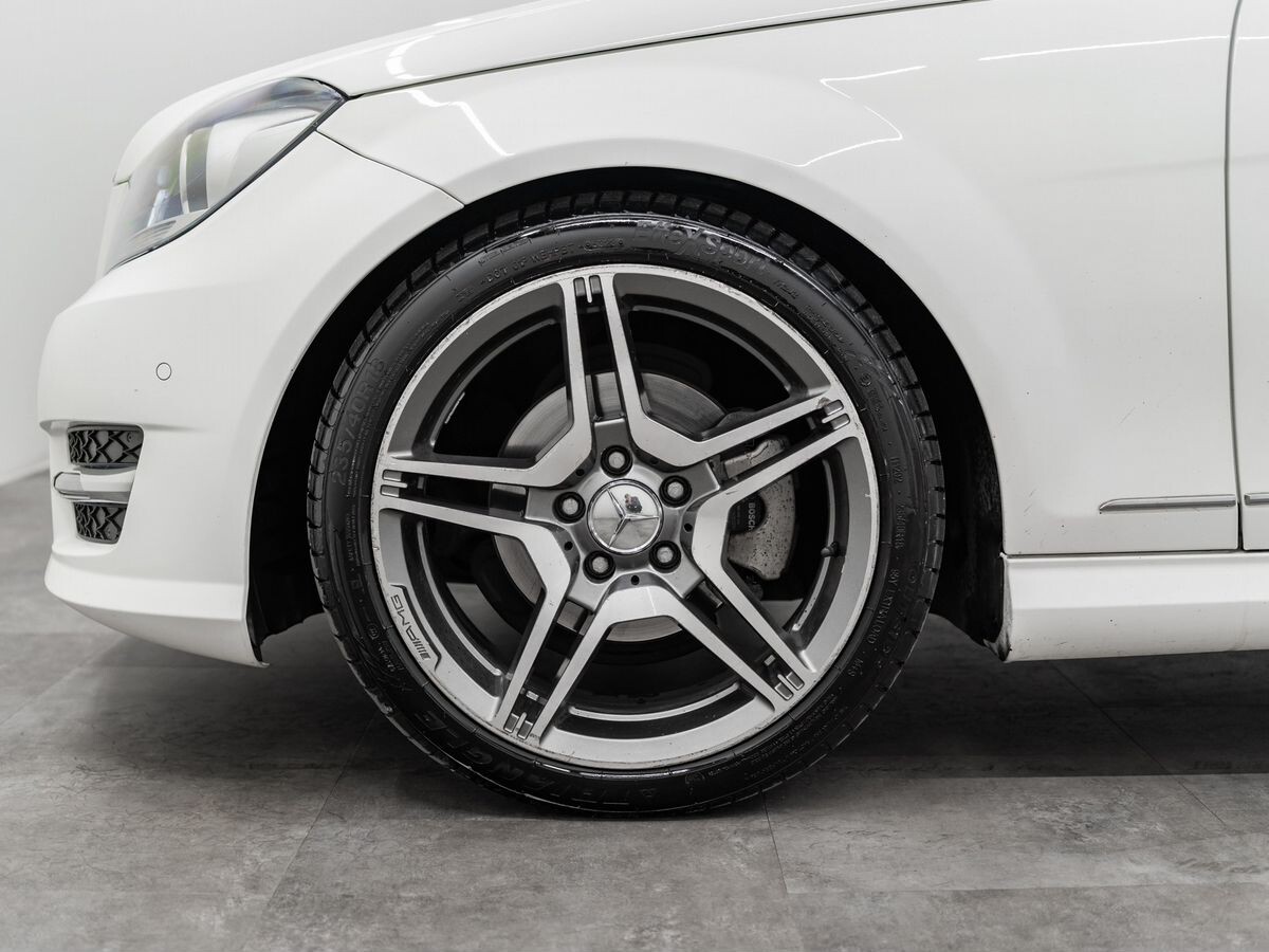 Mercedes-Benz C-Class 2012 - фото автомобиля