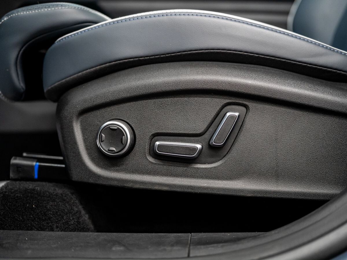 Geely Atlas 2023 - фото автомобиля