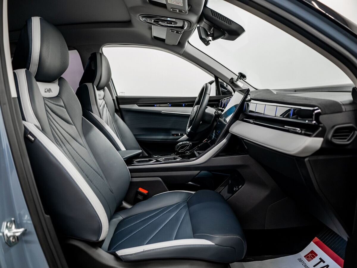 Geely Atlas 2023 - фото автомобиля