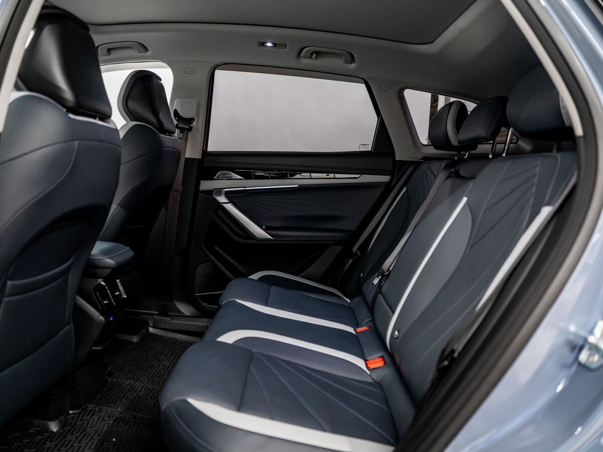 Geely Atlas 2023 - фото автомобиля