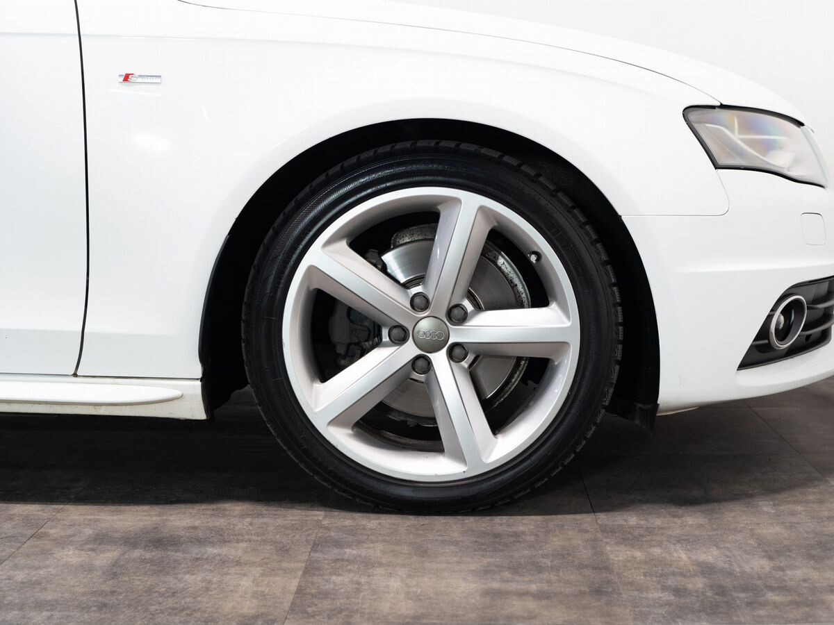 Audi A4 2008 - фото автомобиля