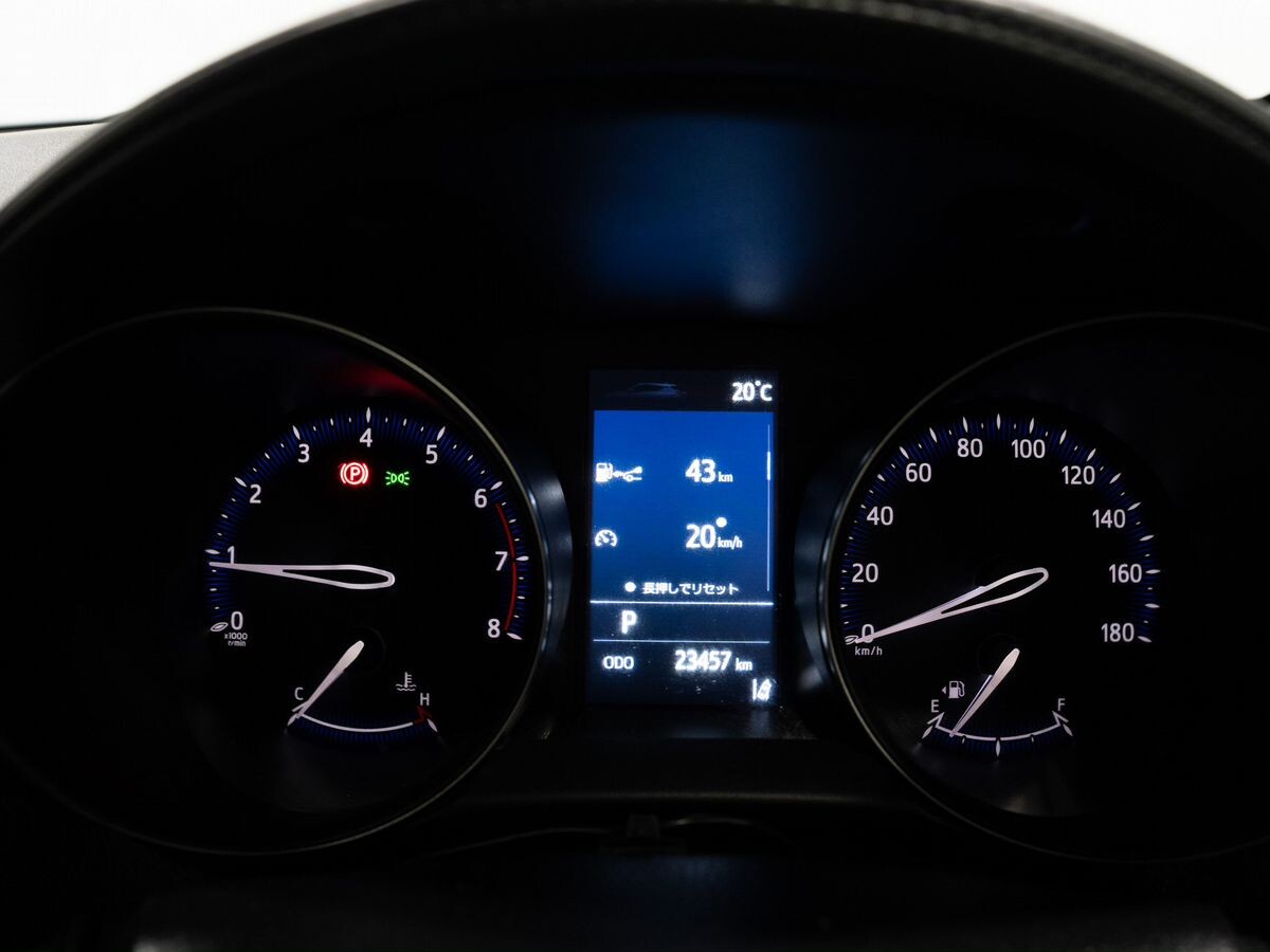 Toyota C-HR 2022 - фото автомобиля