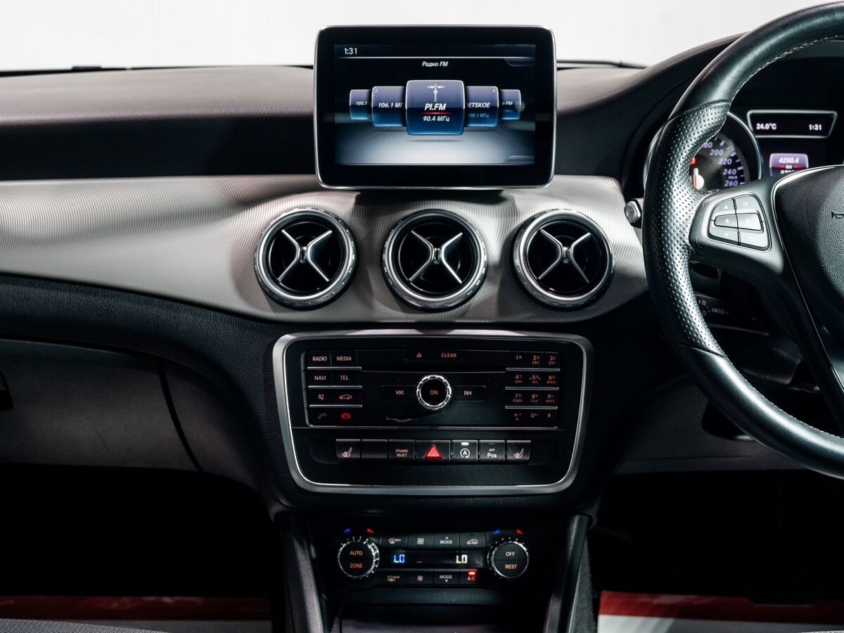 Mercedes-Benz GLA-Class 2015 - фото автомобиля