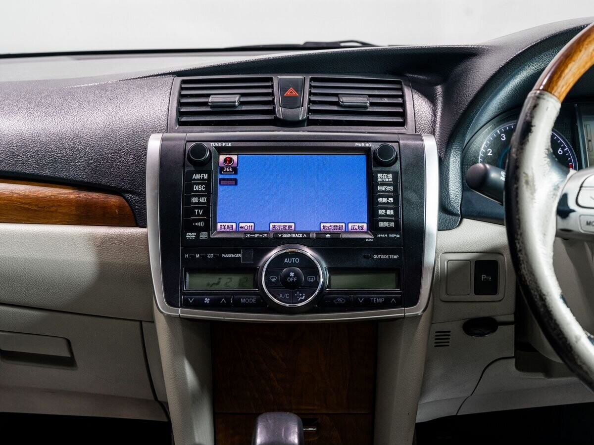 Toyota Premio 2010 - фото автомобиля