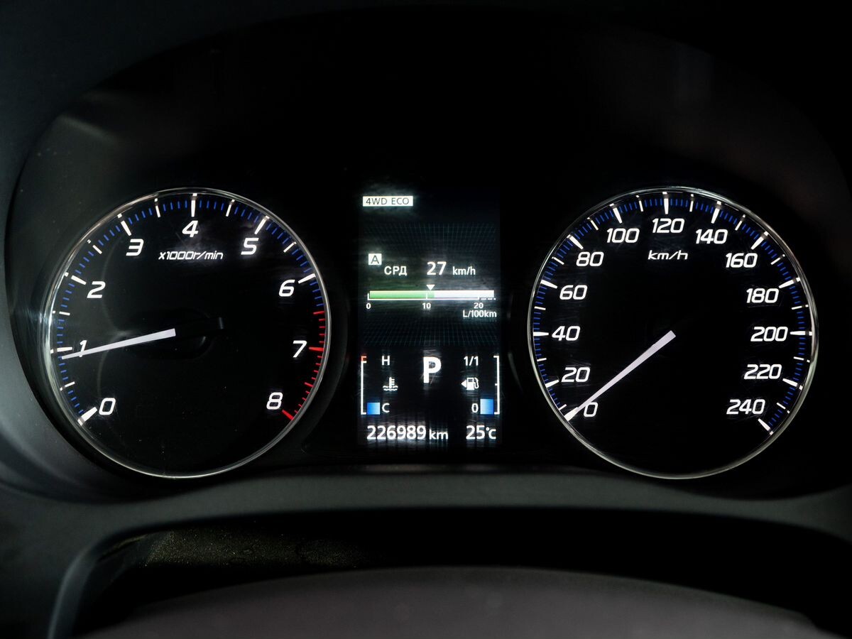 Mitsubishi Outlander 2012 - фото автомобиля
