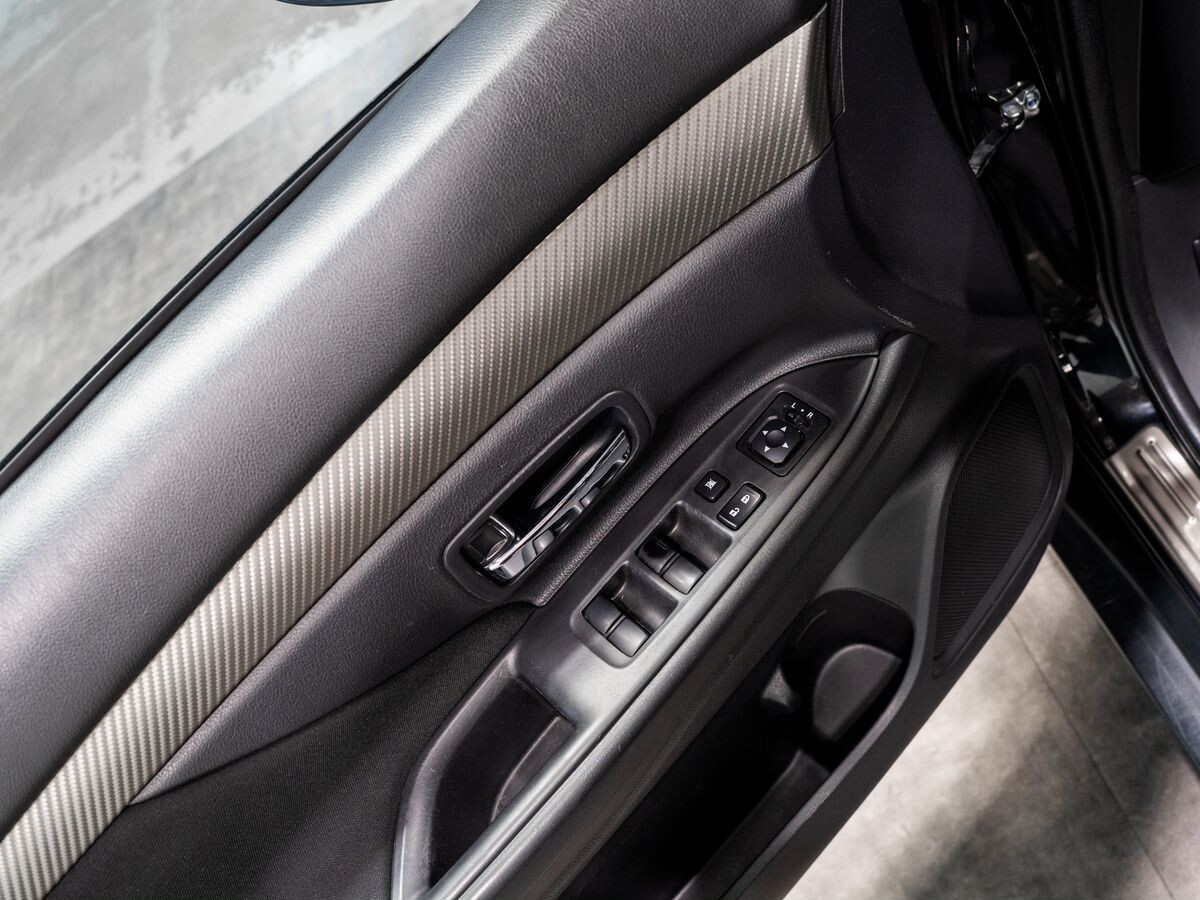 Mitsubishi Outlander 2012 - фото автомобиля
