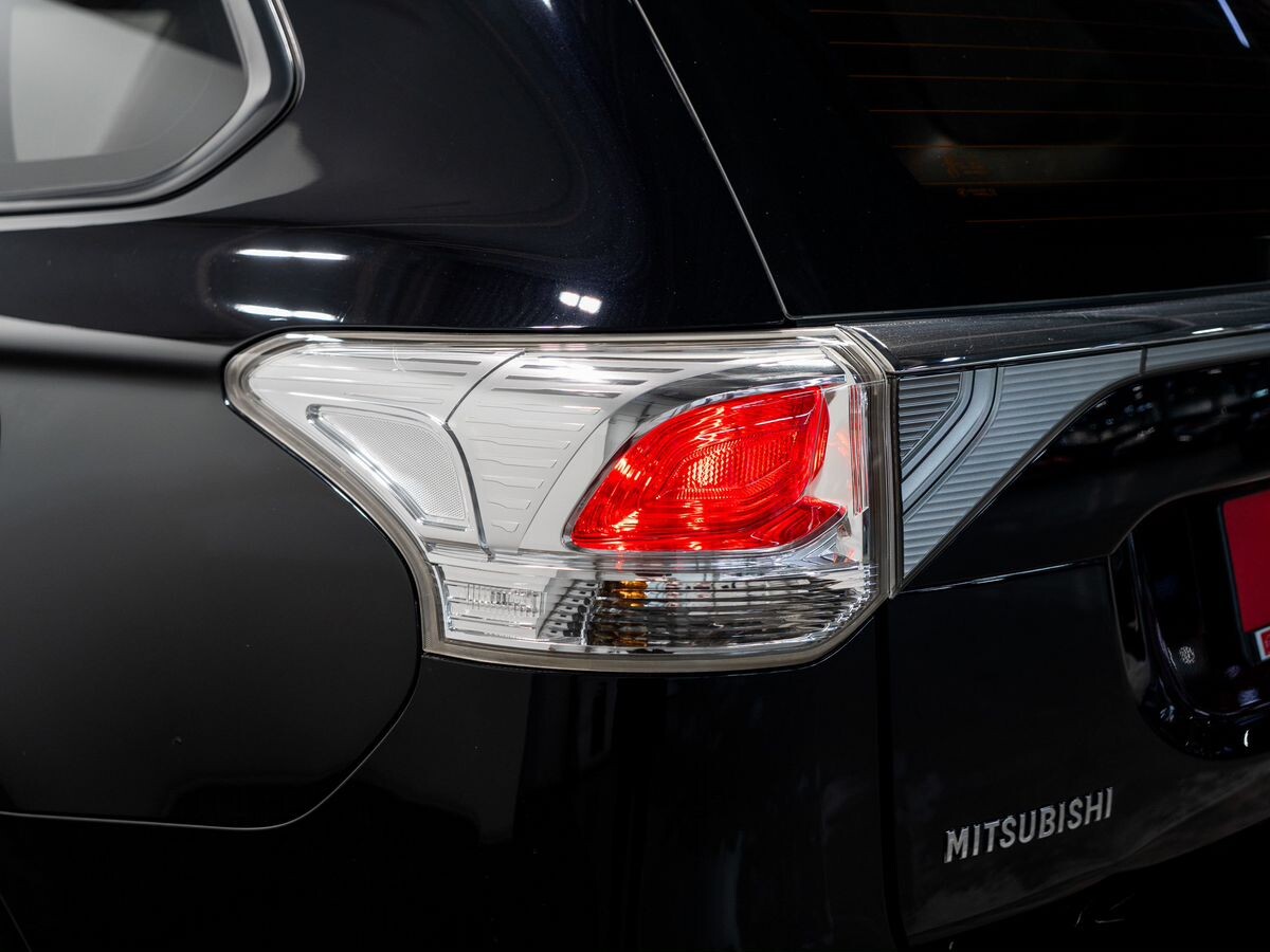Mitsubishi Outlander 2012 - фото автомобиля