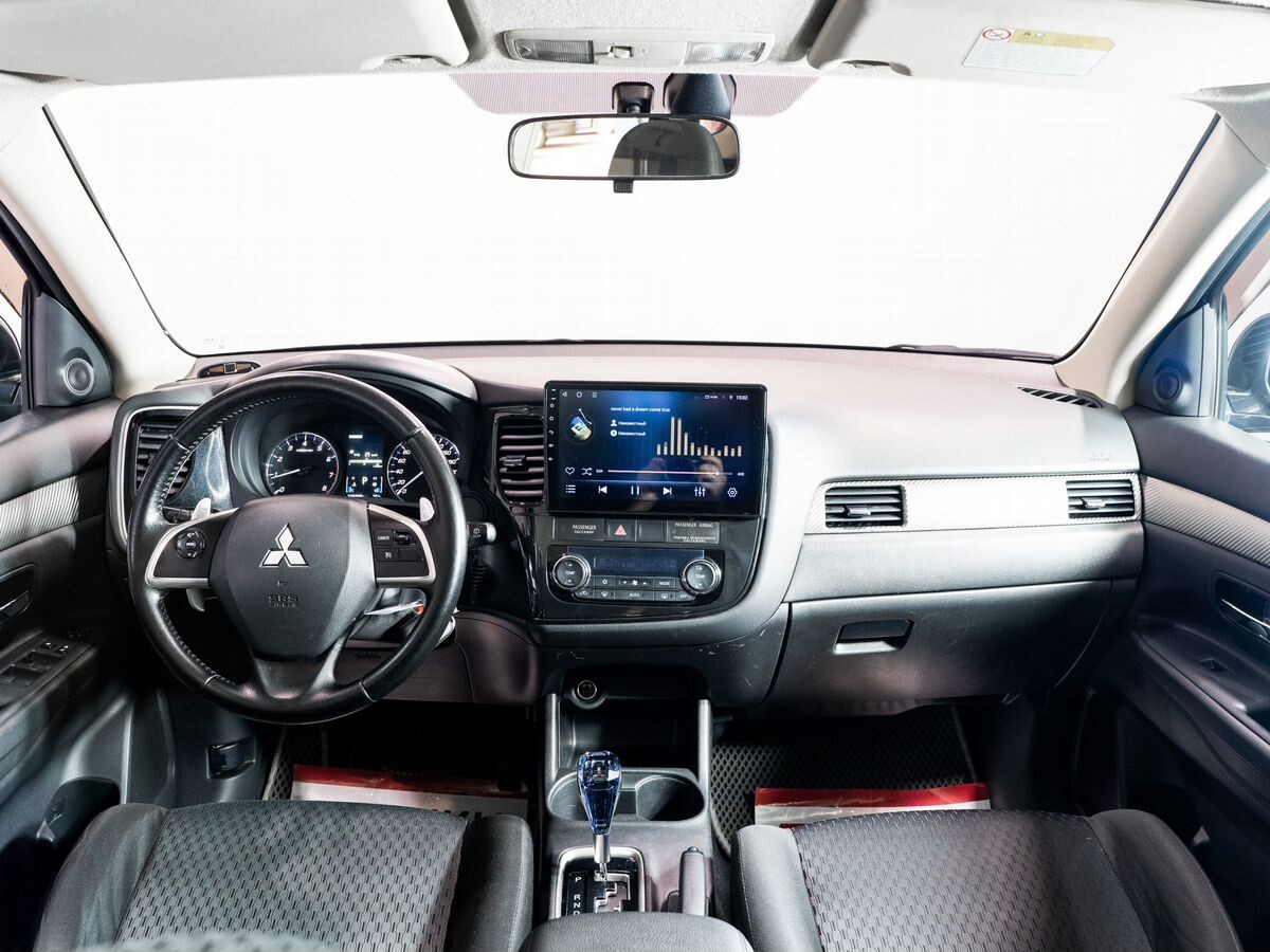 Mitsubishi Outlander 2012 - фото автомобиля